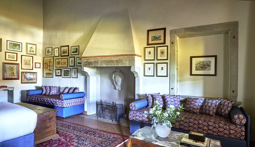 Singular Extra Room