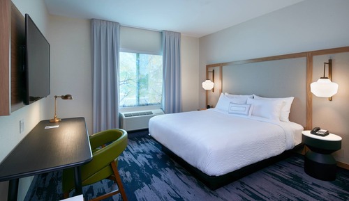 Room, 1 King Bed, Hearing Accessible