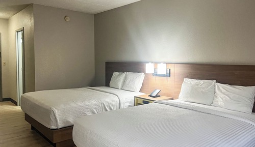 Room, 2 Queen Beds, Non Smoking (Microwave & Fridge)