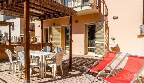 Studio Apartment with Sea View