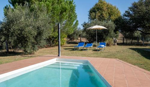 Two-Bedroom Deluxe Apartment with Garden View