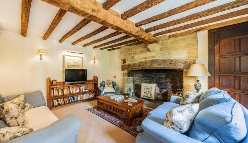 Two-Bedroom Holiday Home