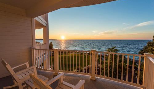 Guest Room-Lakeview