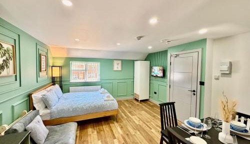 One-Bedroom Apartment