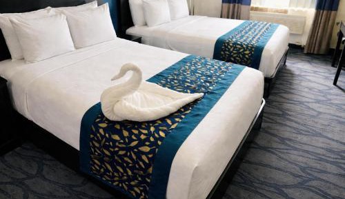 Queen Room with Two Queen Beds - Non-Smoking