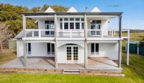 Three-Bedroom Vacation Home 