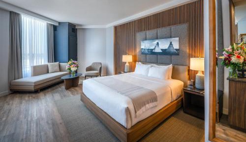 Premier King Room