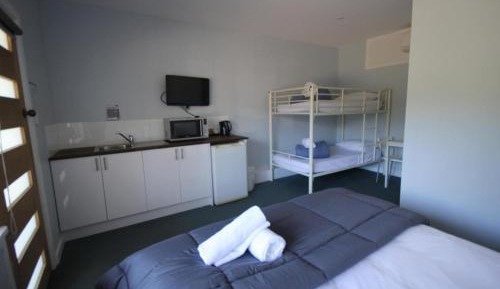 Motel Studio (Sleeps 3)