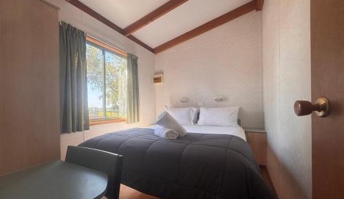 Standard Cabin (Sleeps 5)