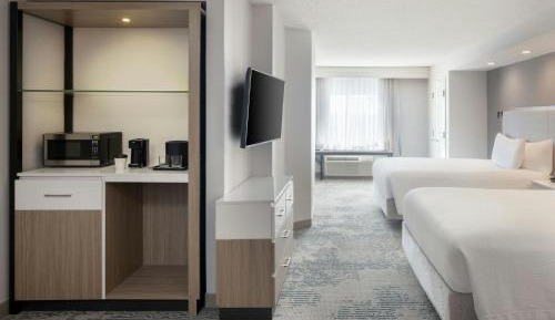 Queen Suite with Two Queen Beds and Trundle Sofa - Hearing Accessible