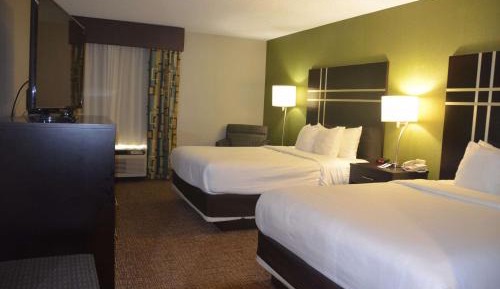 Queen Room with Two Queen Beds - Non-Smoking
