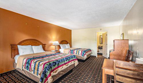 Queen Room with Two Queen Beds
