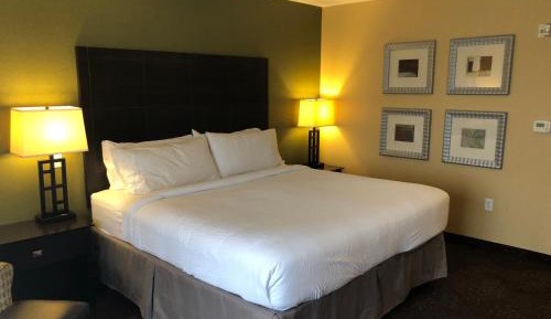 Executive Suite with Spa Bath