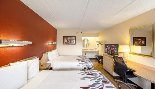 Deluxe Room with Two Double Beds Non-Smoking