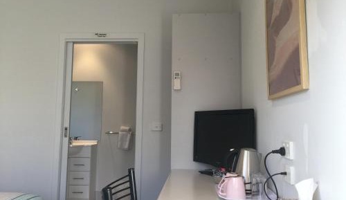 Queen Room with Garden View