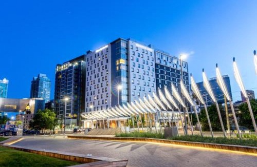 East Village Hotel | Homewood Suites by Hilton Calgary Downtown
