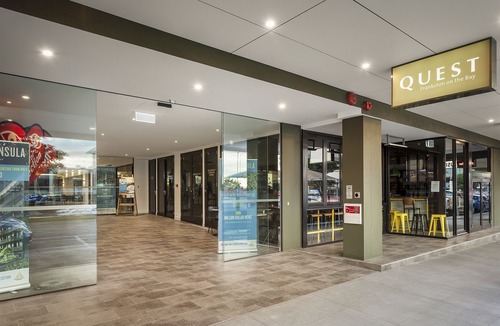 Frankston Hotel | Quest Frankston on The Bay