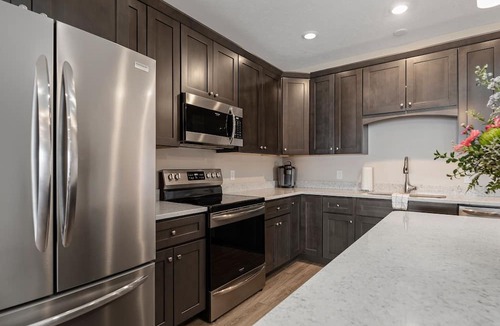 Traverse City Condo | ♛ 539 Bay St ⁀➷ 3BDR Lake View Penthouse Condo on West Bay ➠ 401W