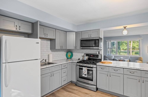 Michigan City Apartment | This 3 bedroom, 2 bathroom home is in a scenic area but closes to Indiana Dunes National Park.