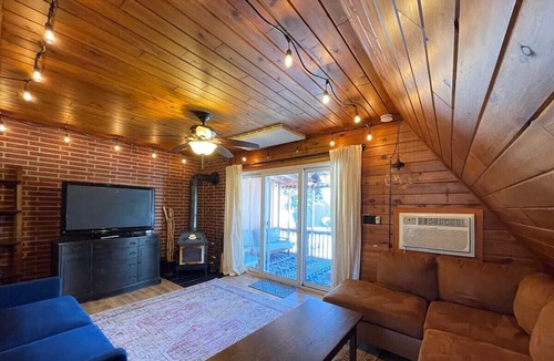 Stevensville House | Chalet on the Lake 100 w/ Beach Access, Pools, Sport Courts, Fishing Pond & more!