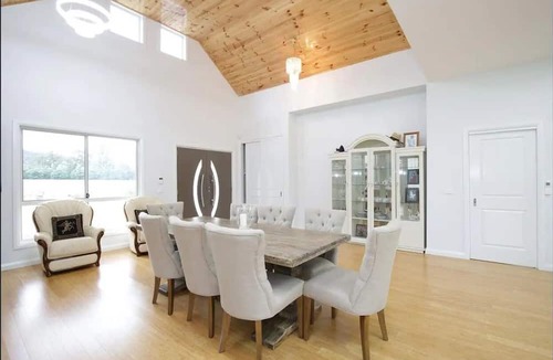 Marysville Other | Stunning Holiday Home Marysville Farm stay in Marysville, Australia