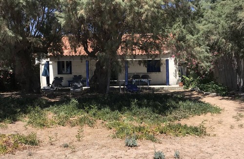 Diasella Cottage | 🌜Slow living. 2 bedroom beach house near picturesque Koroni. Family-friendly!