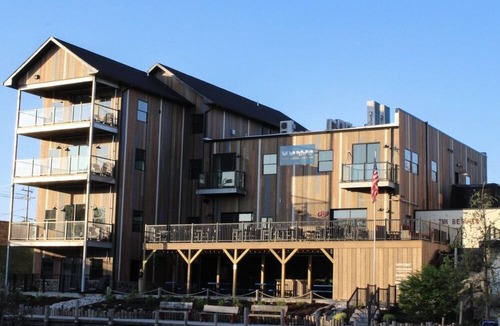Indian River Condo | New Downtown 2BR Condo at Inn Between Rest.