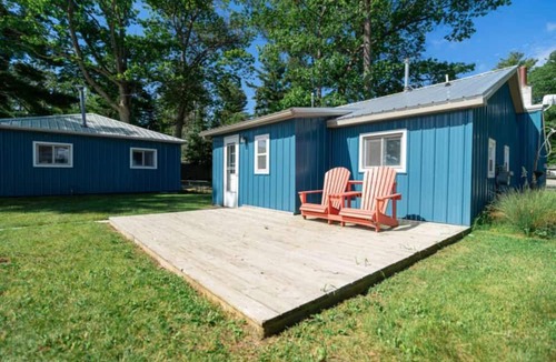 Oscoda Cabin | Cozy Cabin Getaway in Iosco County