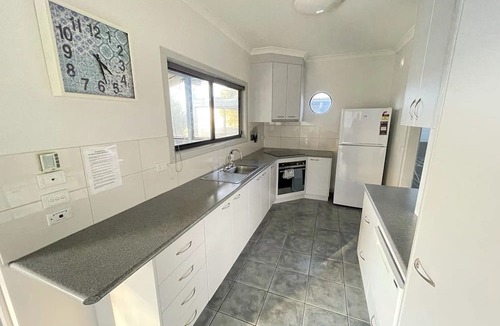 Venus Bay House | The Blue Pipi @ Venus Bay - Walk to beach/shops, pet friendly, free wifi.
