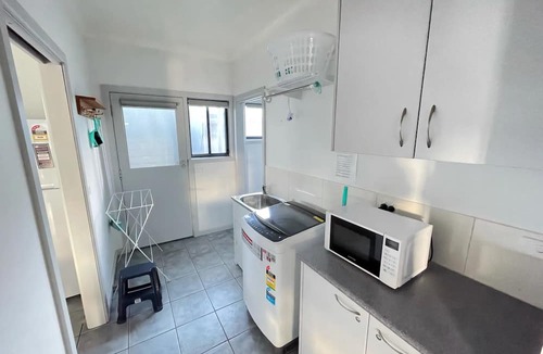 Venus Bay House | The Blue Pipi @ Venus Bay - Walk to beach/shops, pet friendly, free wifi.