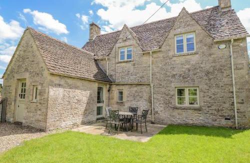 Chedworth House | No 1 Eastington