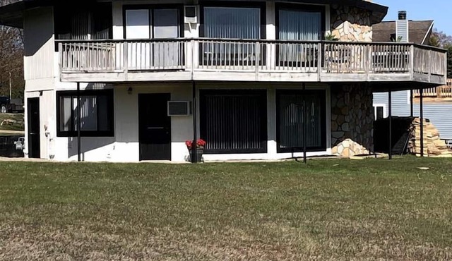 Stunning Cabin Getaway Perfect for Large Groups Situated in Boyne Falls, Michigan
