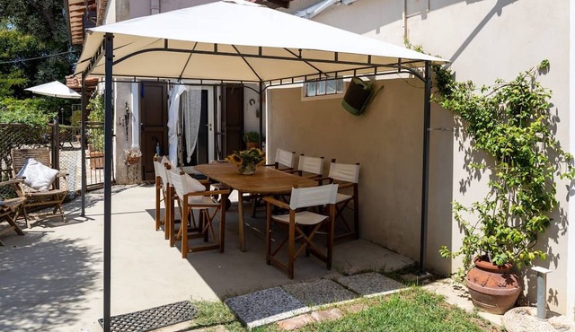 Cottage 'Il Nido' with Private Garden and Wi-Fi